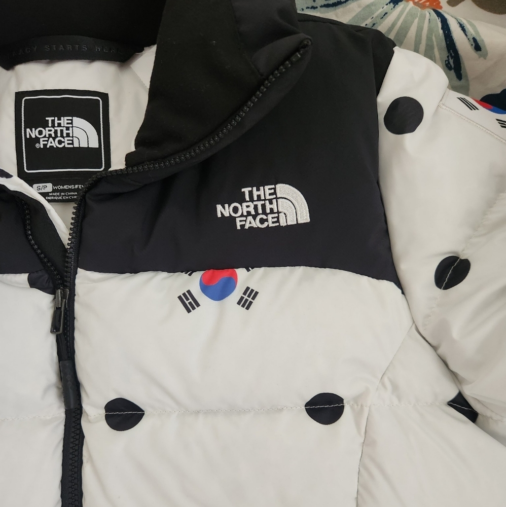 Rare North Face Korean 2018 Olympics Puffer Jacket -NWT- - Picture 2 of 6
